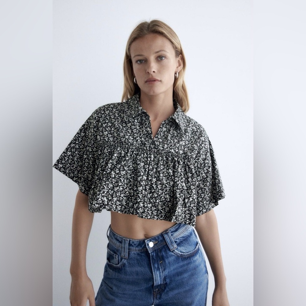 ZARA Cropped Floral Short Sleeve Collared Cotton Top in Black White Size S